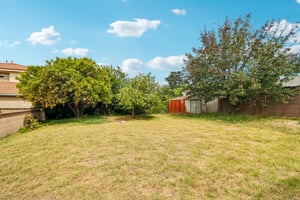Lindy Ave-S3006-011.jpg