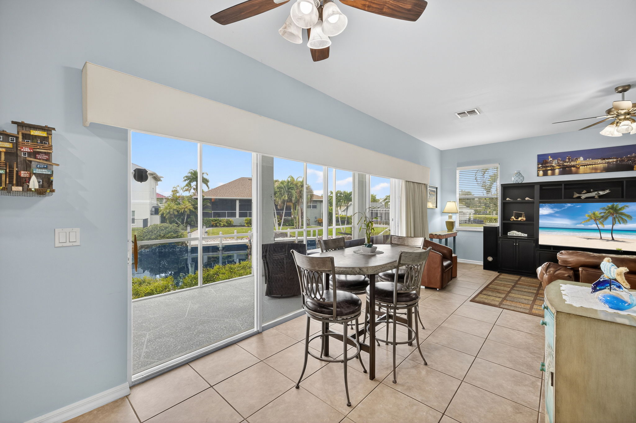 Breakfast Nook 2 of 2