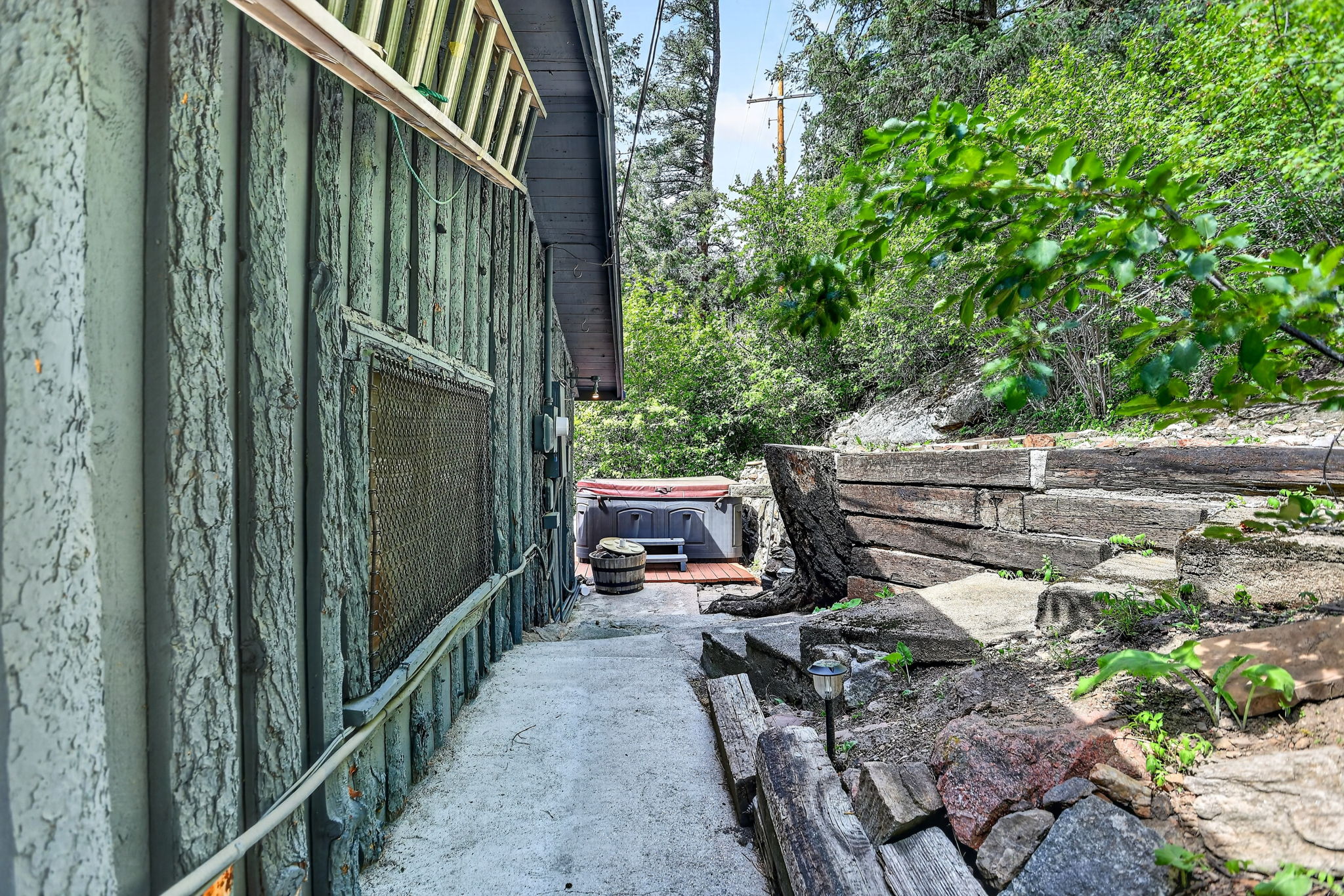  Photo 4