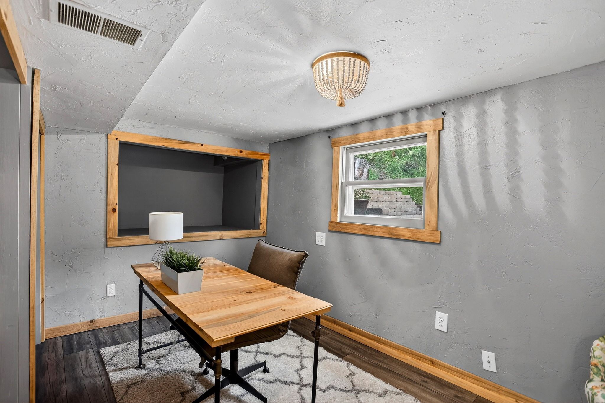  Photo 33