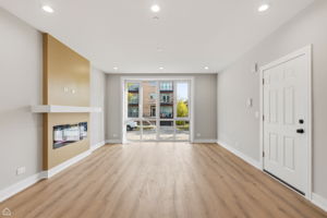 2718 Budd St 2 - Karen Biazar_CHP2025_003