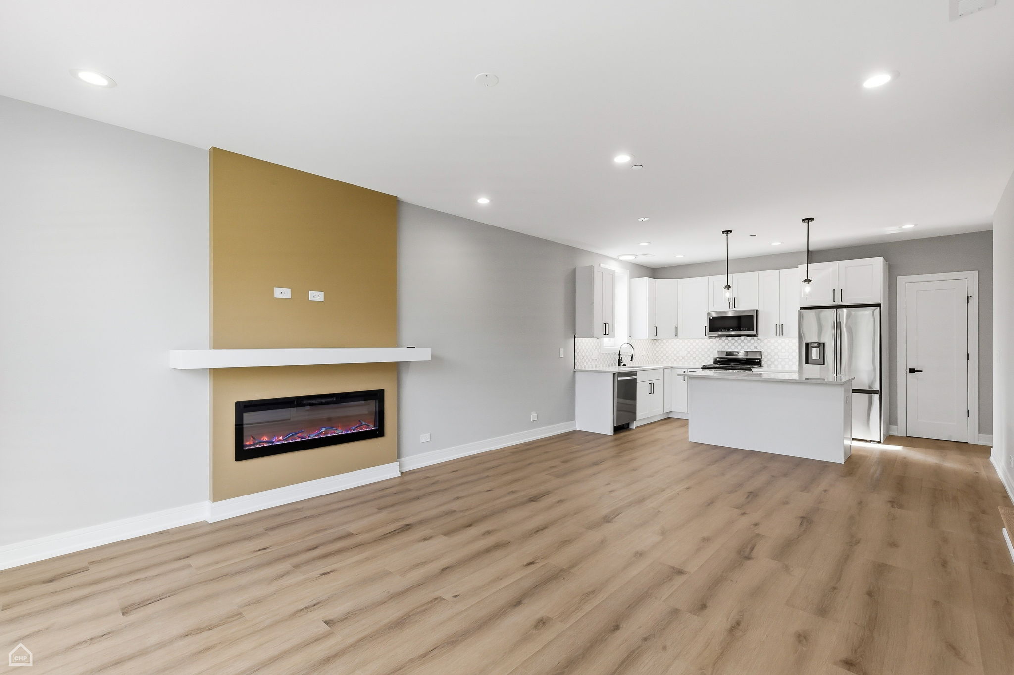 2718 Budd St 3 - Karen Biazar_CHP2025_002