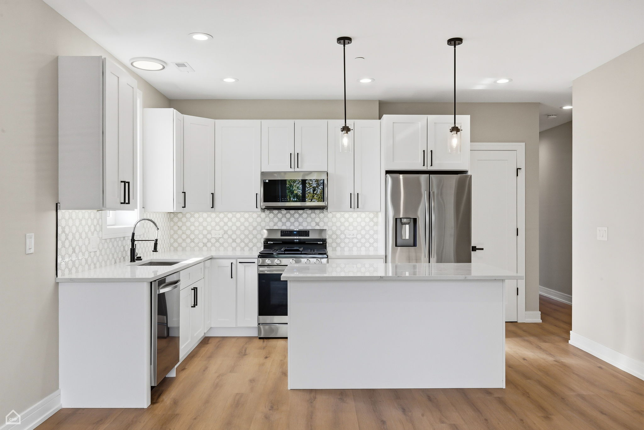 2718 Budd St 3 - Karen Biazar_CHP2025_005