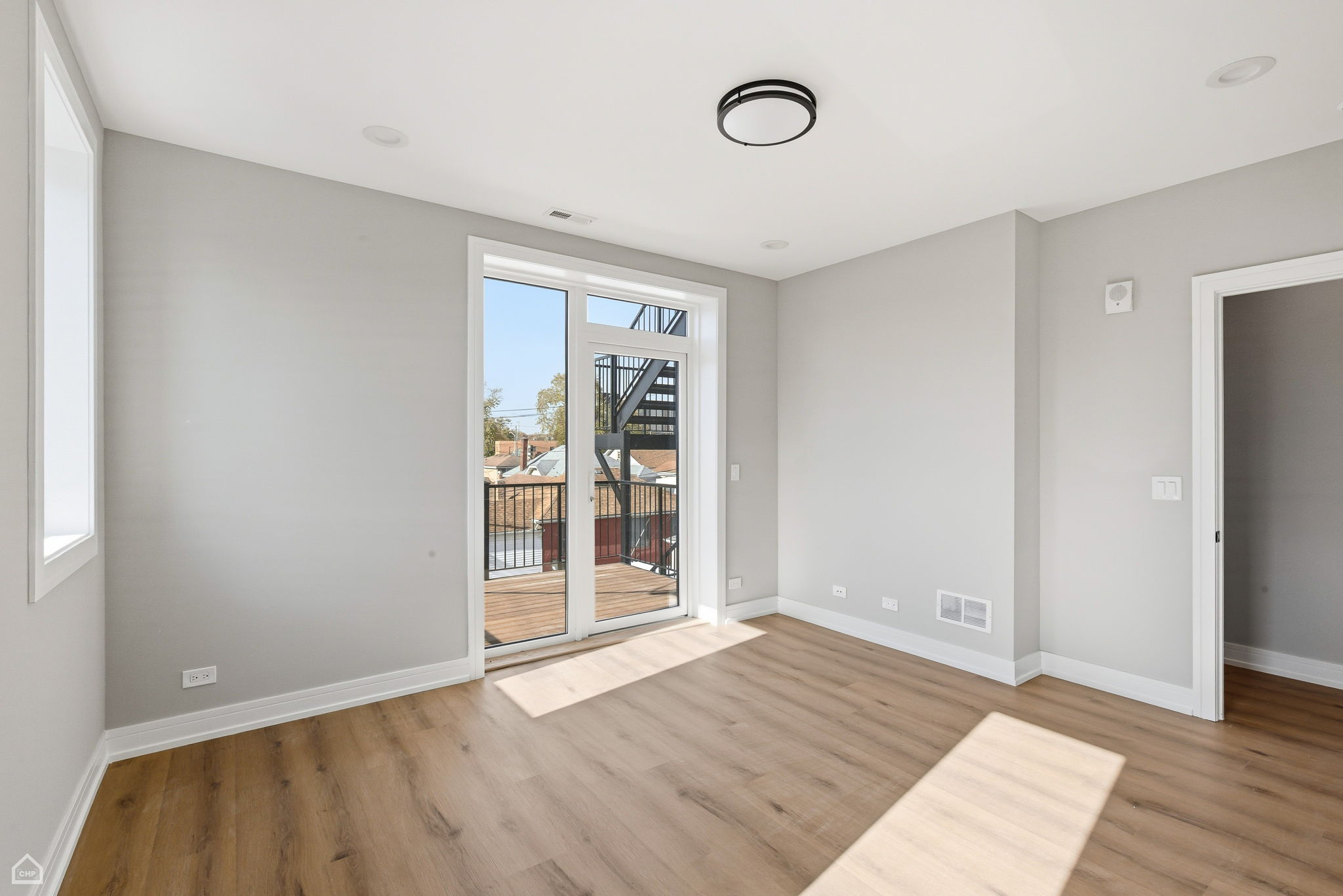 2718 Budd St 3 - Karen Biazar_CHP2025_008