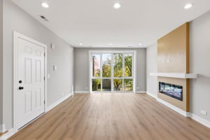 2718 Budd St 3 - Karen Biazar_CHP2025_001