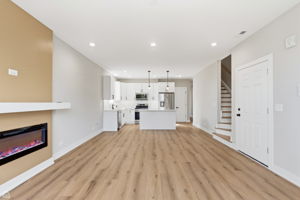 2718 Budd St 3 - Karen Biazar_CHP2025_003