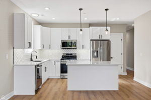 2718 Budd St 3 - Karen Biazar_CHP2025_005