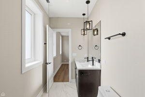 2718 Budd St 3 - Karen Biazar_CHP2025_013