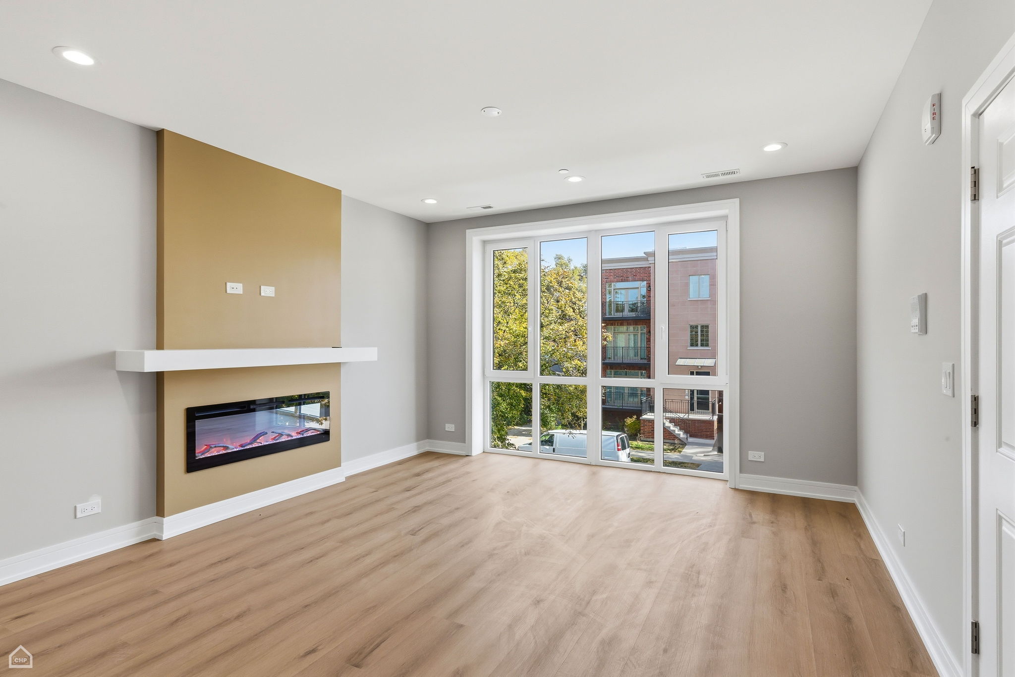 2718 Budd St 4 - Karen Biazar_CHP2025_001