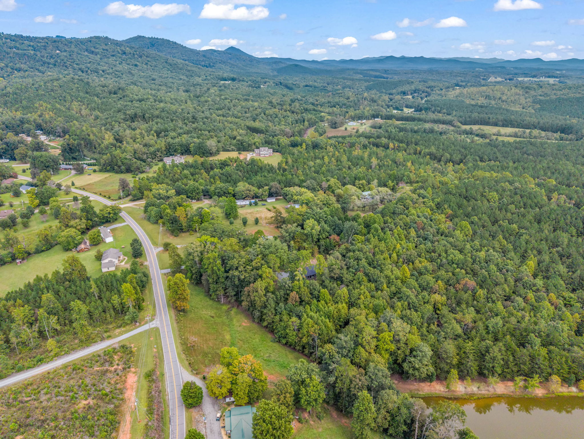 2718-Cove-Rd-Rutherforton-NC-44