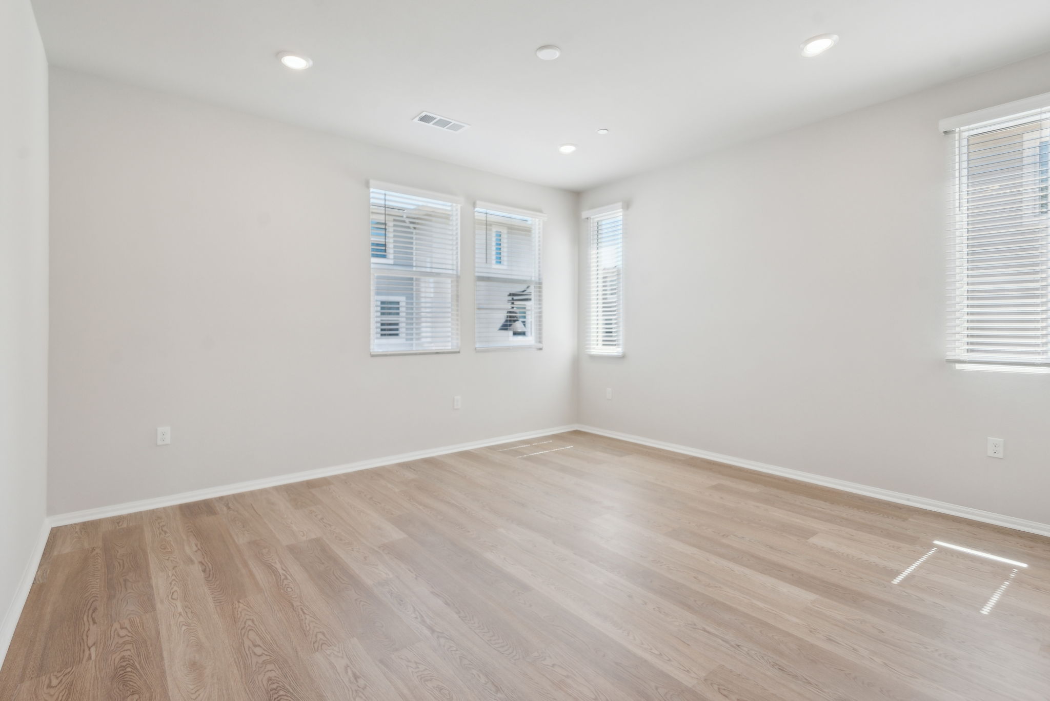 So Cal - The Knoll - 2718 Crozier Ct, Pomona, CA 91767 - 014