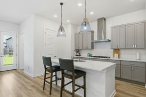 Kitchen/Breakfast Bar