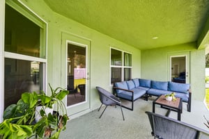 N Chamberlain Blvd-S1009-046.jpg