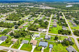 N Chamberlain Blvd-S1009-056.jpg