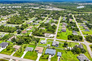 N Chamberlain Blvd-S1009-057.jpg
