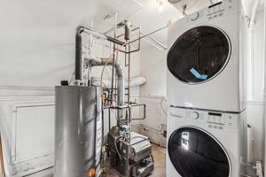 13_Interior