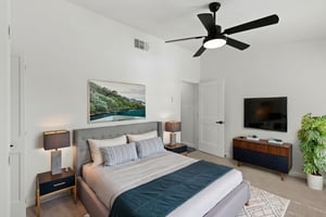 IMG_0663 (1) virtually staged.jpeg