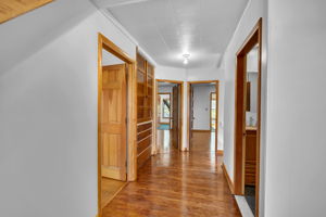 Photo 49