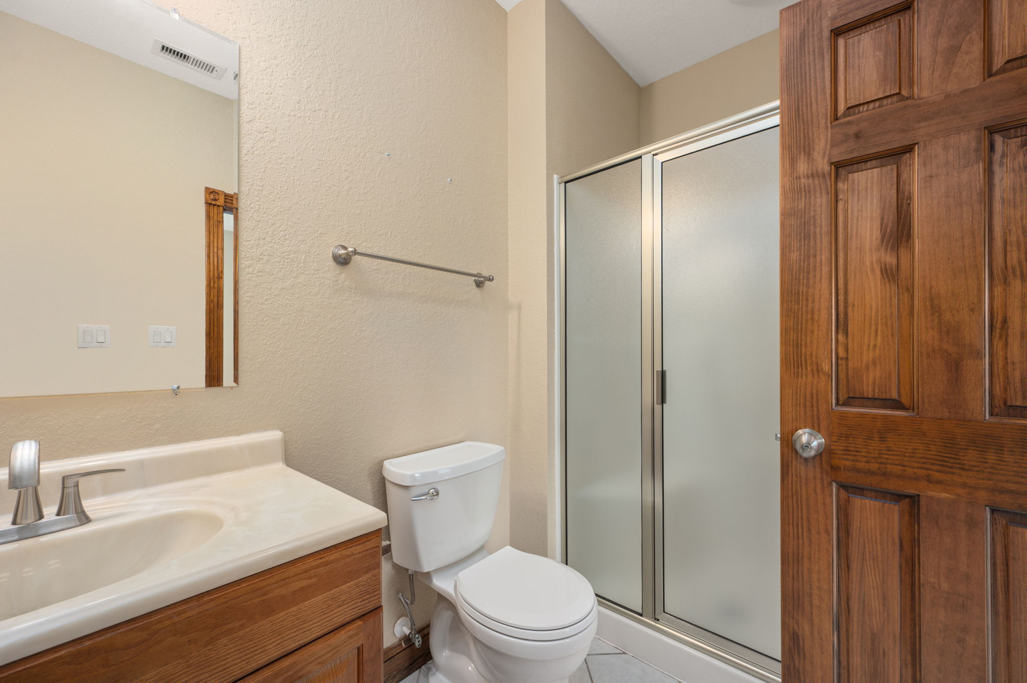 27197-Jackson-Rd-ML-BR5-Private-Bath-V2