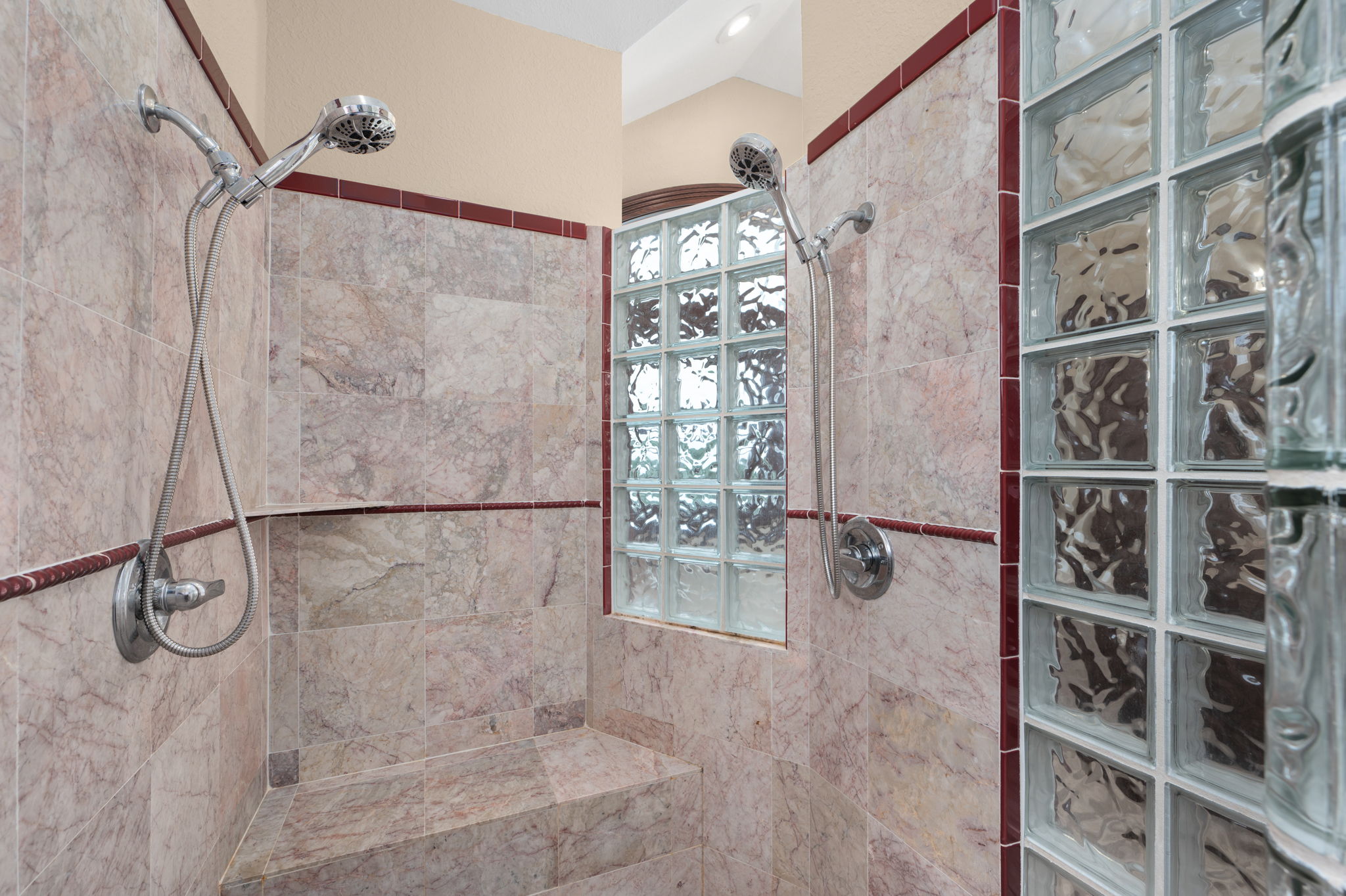 27197-Jackson-Rd-TL-BR6-Private-Bath-V4