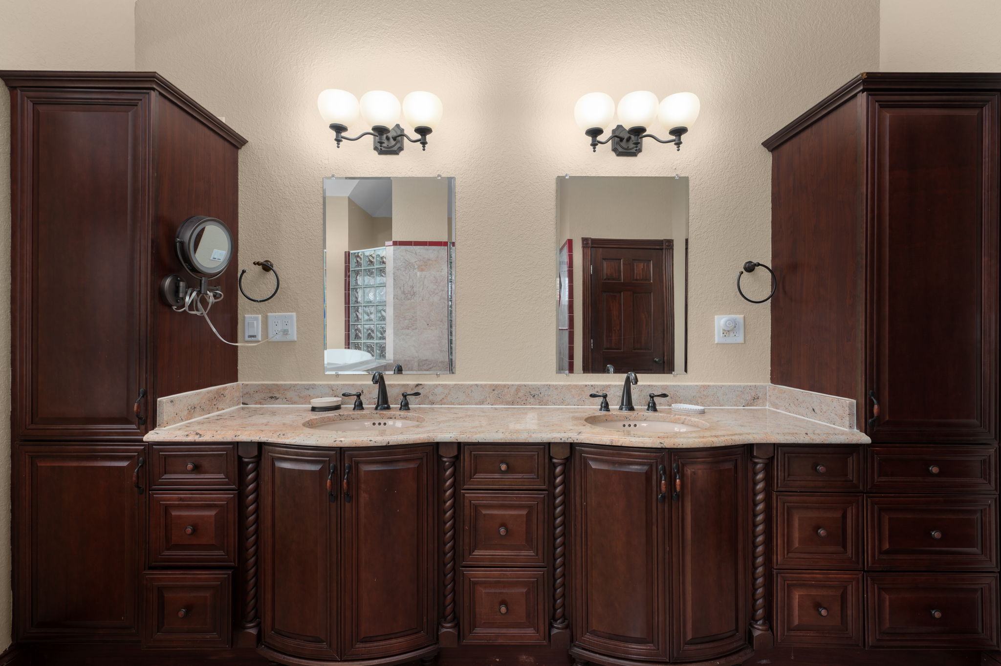 27197-Jackson-Rd-TL-BR6-Private-Bath-V5