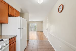 272-276 Walnut St 21G-S2607-022.jpg