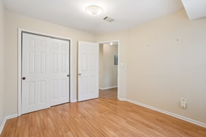 272-276 Walnut St 21G-S2607-026.jpg