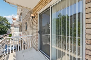 272-276 Walnut St 21G-S2607-032.jpg