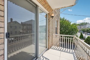 272-276 Walnut St 21G-S2607-033.jpg