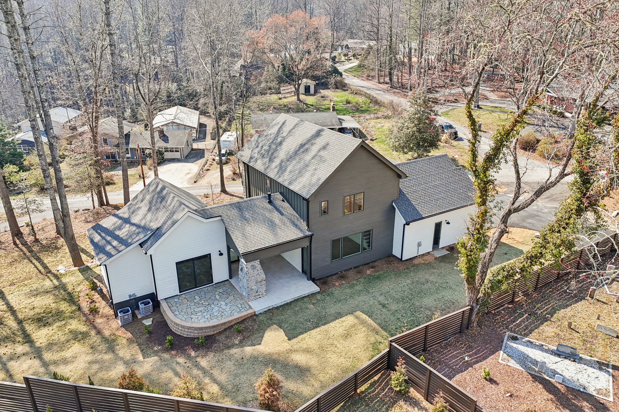 Glazener Rd-S0603-062.jpg