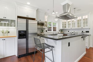 017_F8_272 Grand St