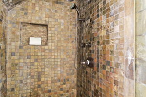 048_F8_272 Grand St