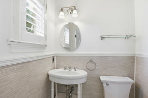 049_F8_272 Grand St