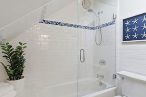 051_F8_272 Grand St