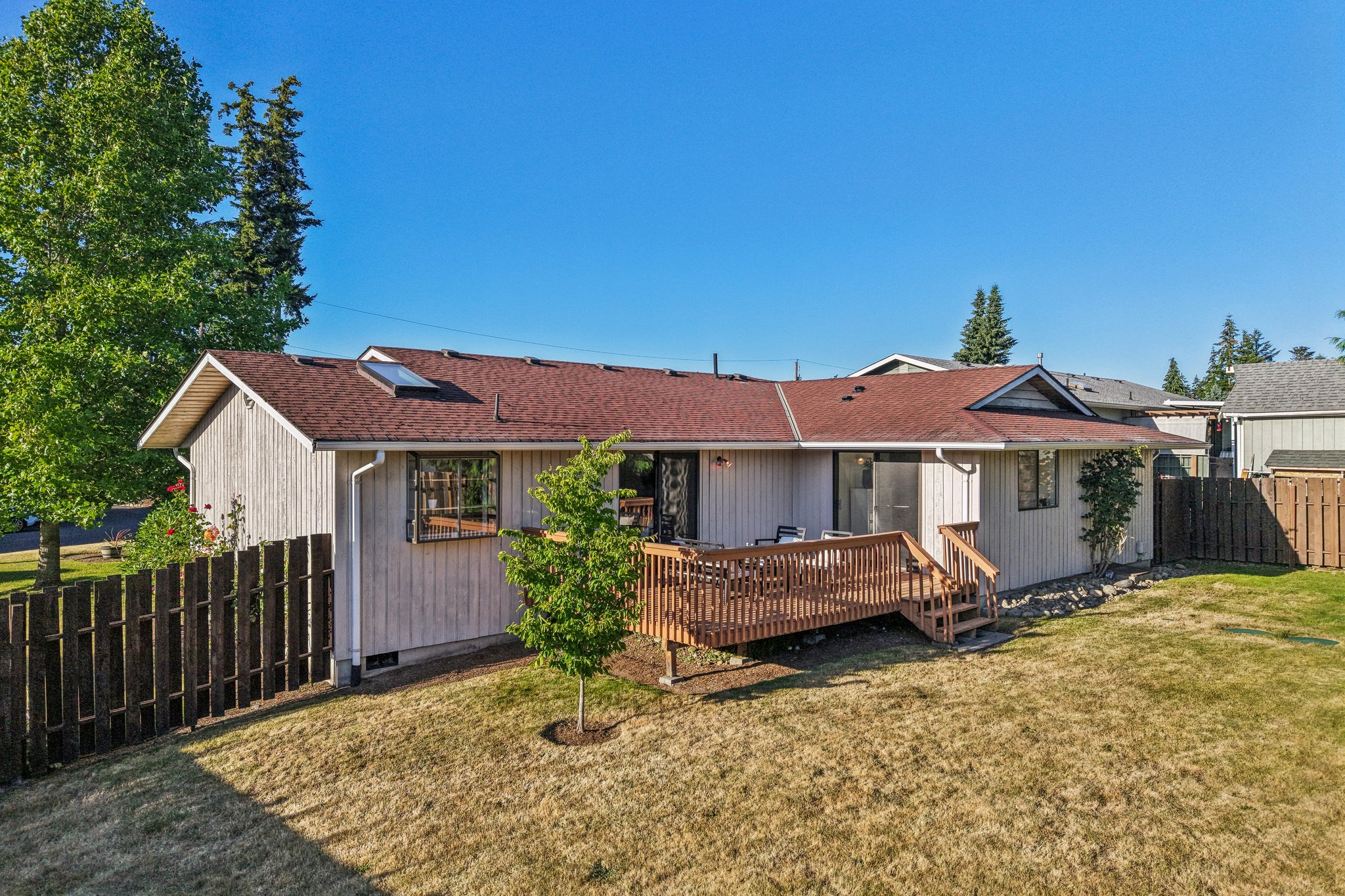 Prestwick Dr-L2006-048.jpg