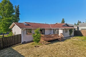Prestwick Dr-L2006-048.jpg