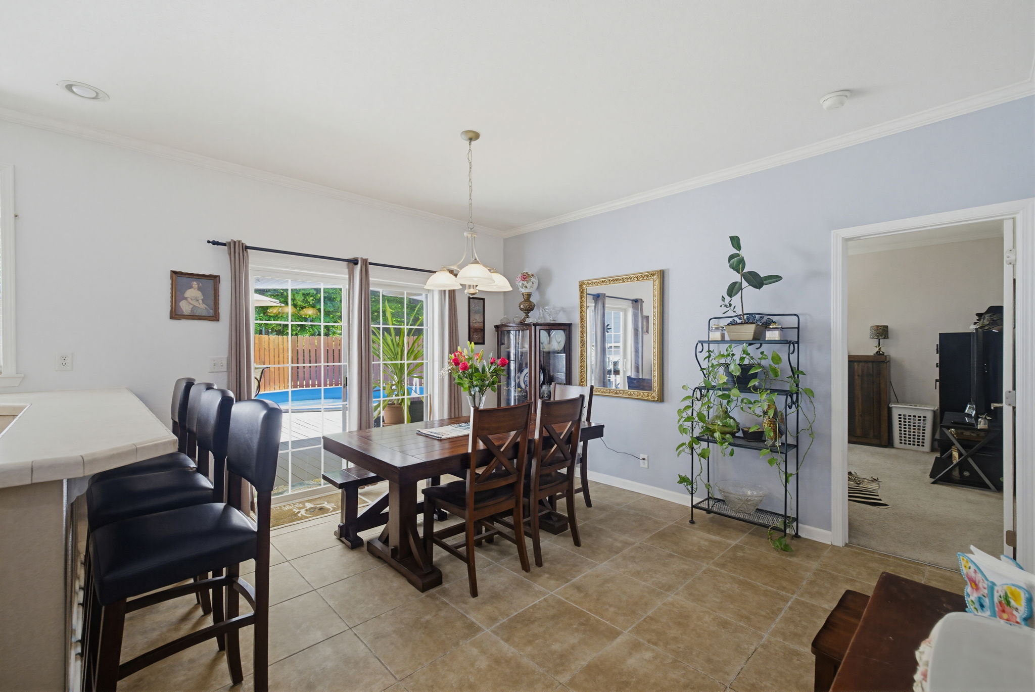 272 Victoria Cir-13