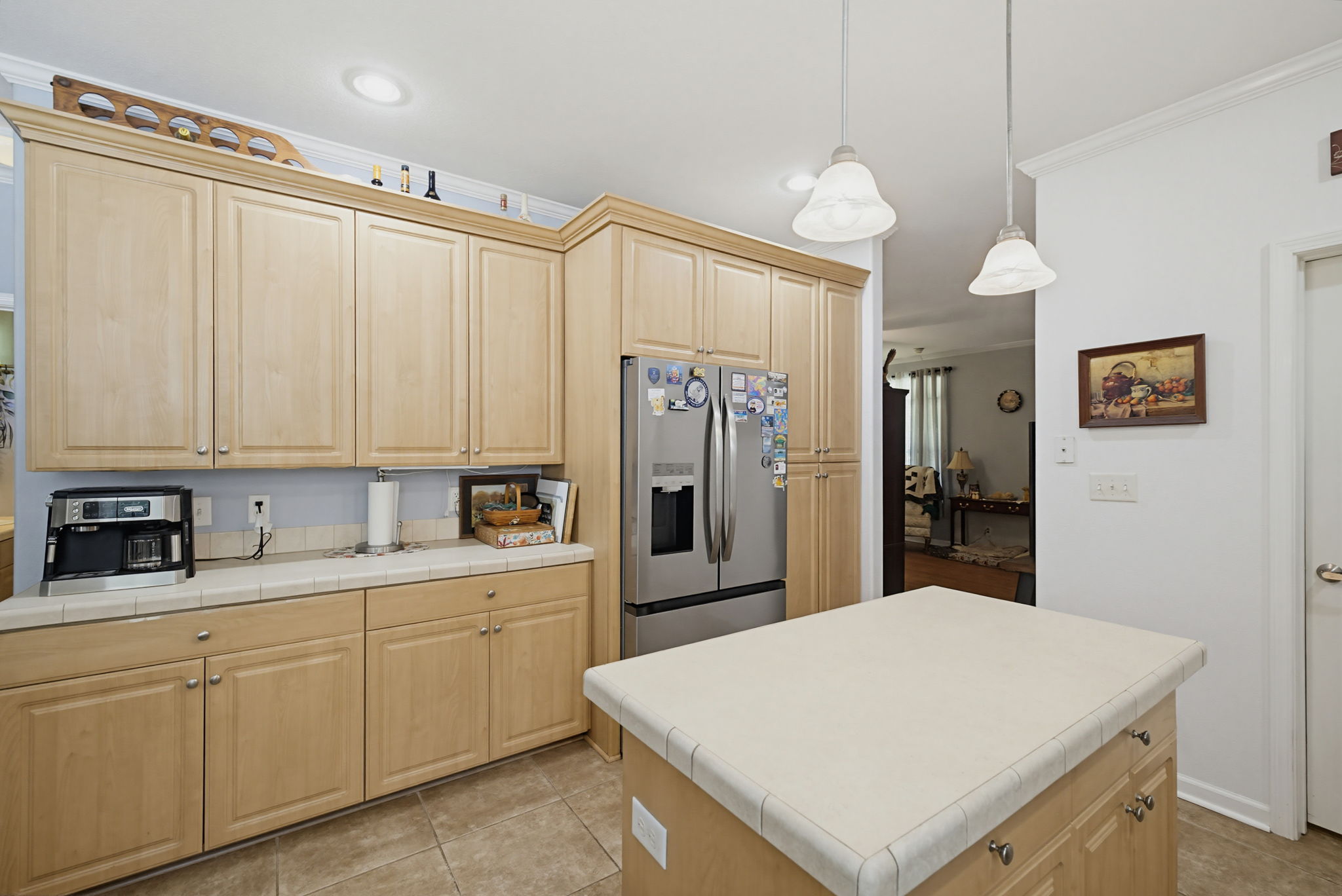 272 Victoria Cir-16