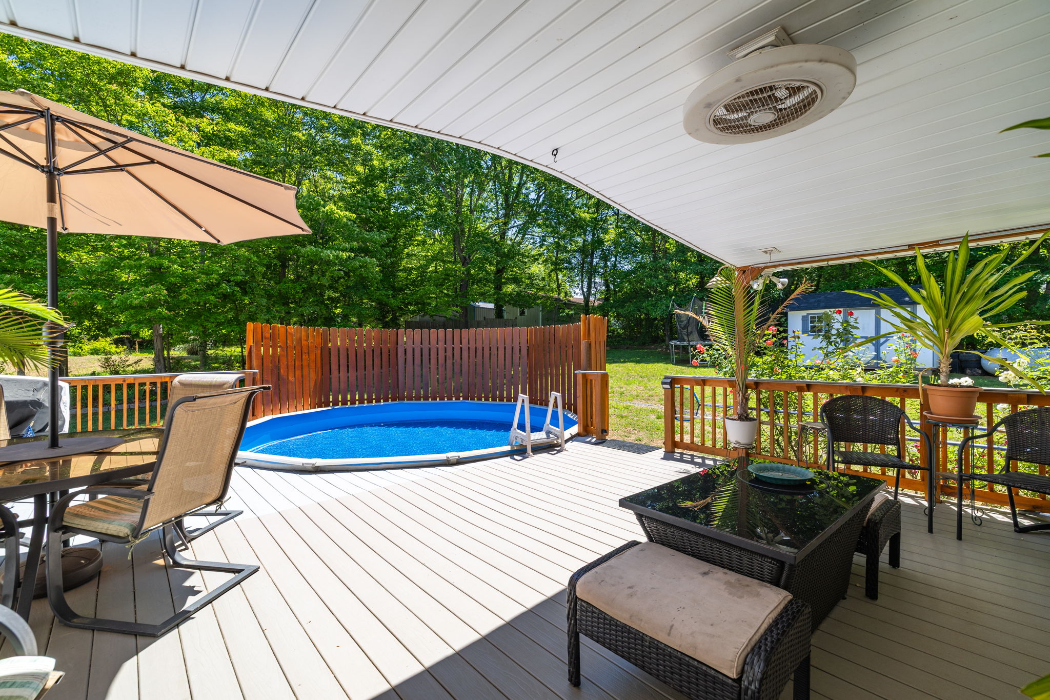 272 Victoria Cir-26