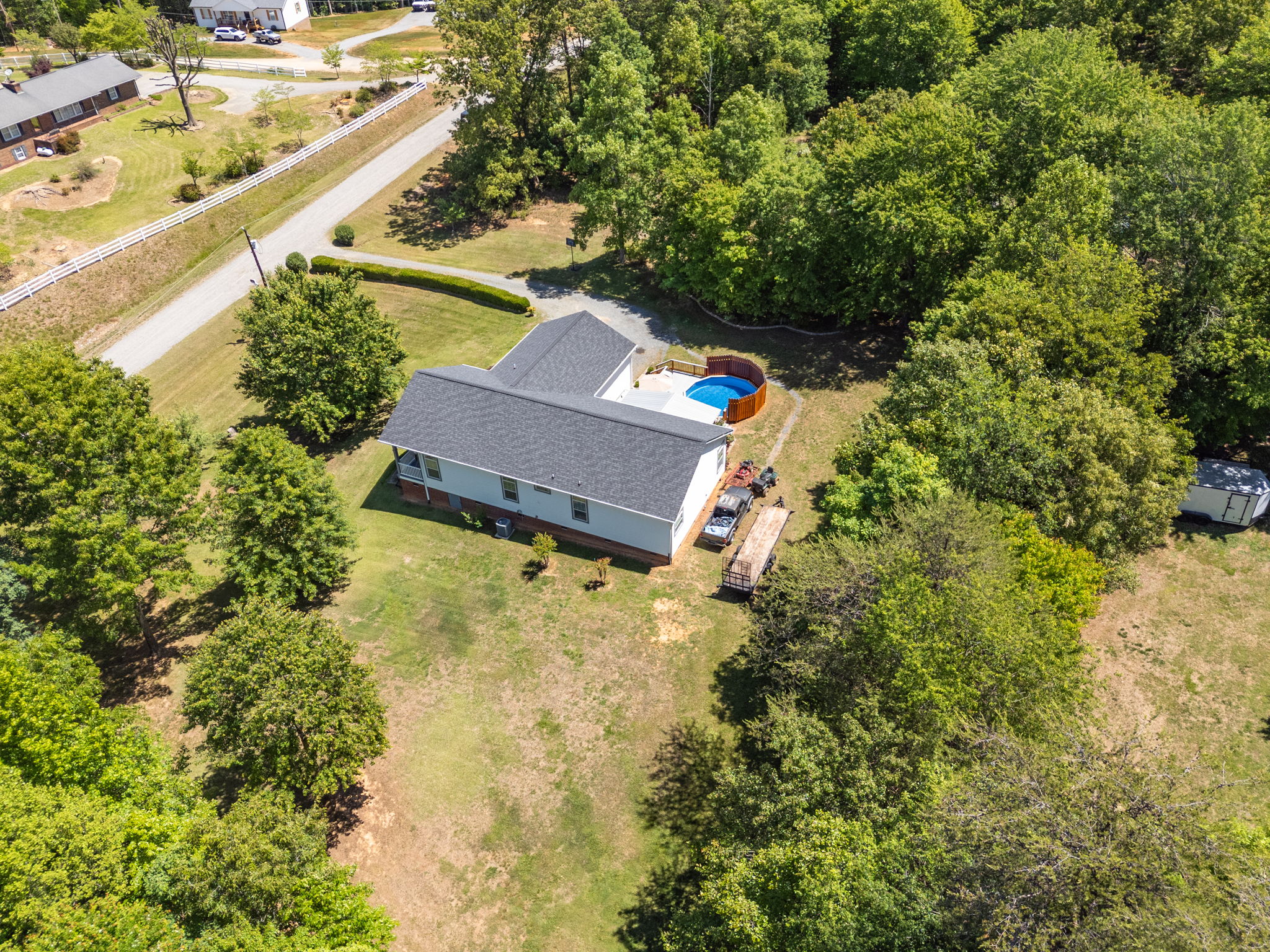 272 Victoria Cir-31