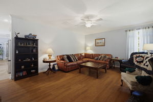 272 Victoria Cir-6