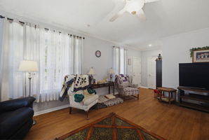 272 Victoria Cir-7
