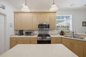 272 Victoria Cir-10