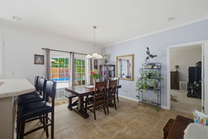 272 Victoria Cir-13