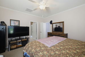 272 Victoria Cir-18