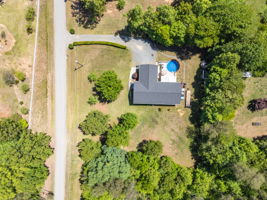 272 Victoria Cir-32