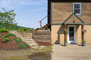  Photo 40