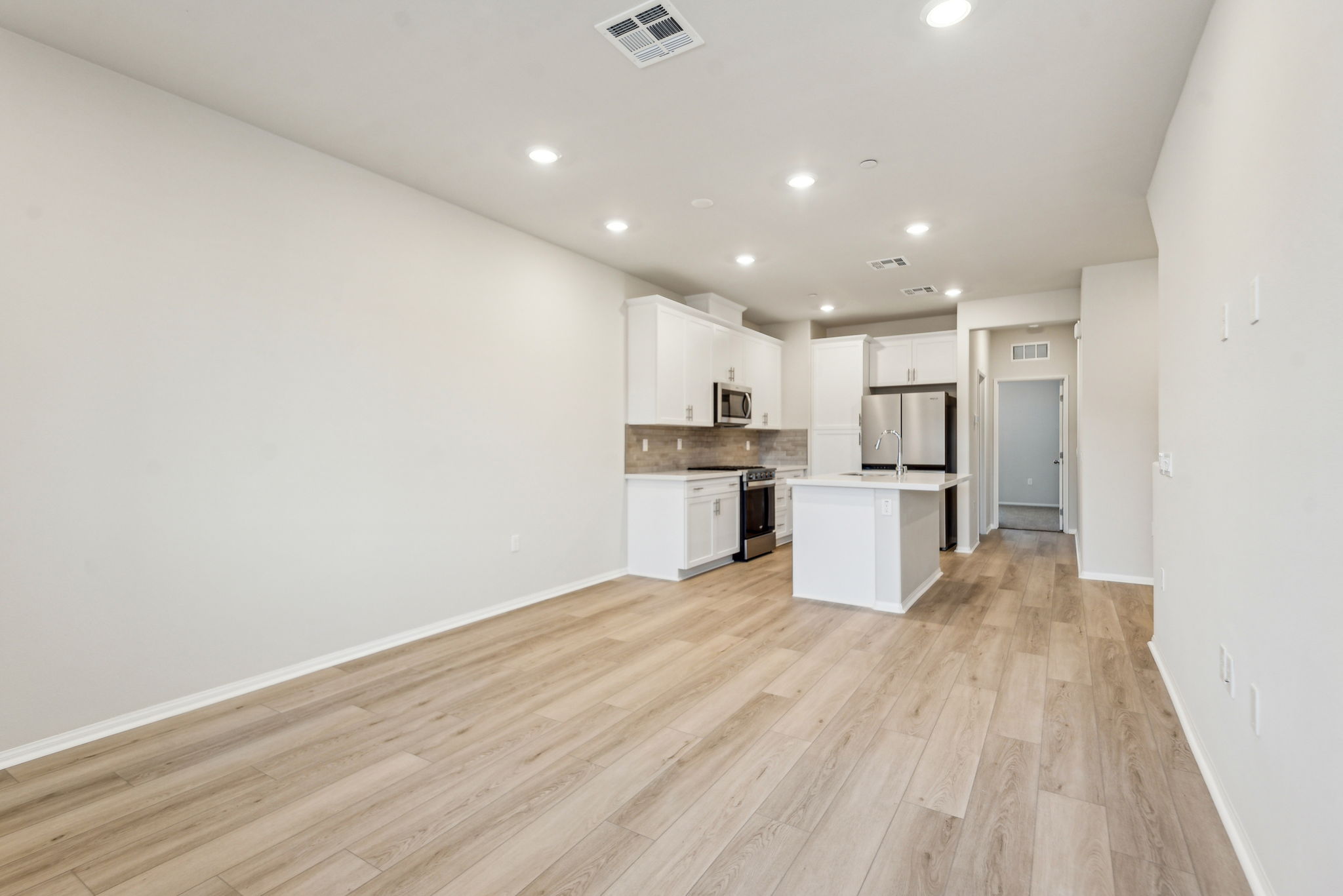 So Cal - The Knoll - 2720 Crozier Ct, Pomona, CA 91767 - 004
