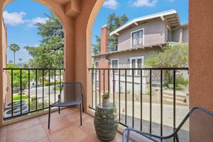 2720 El Roble Drive-22.jpg