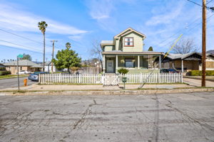 27206 Main St, Highland, CA 92346, USA Photo 1